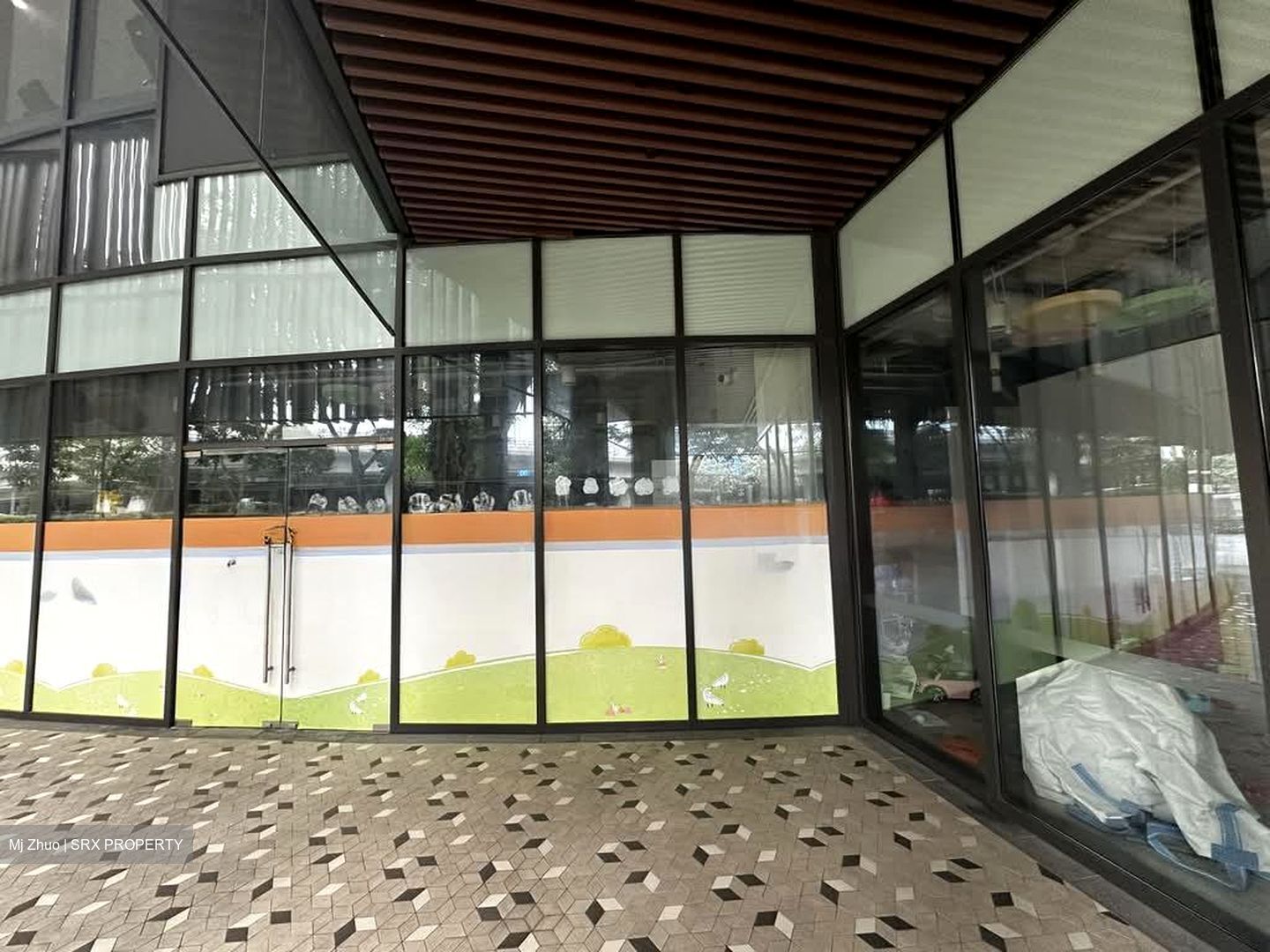 The Venue Shoppes (D13), Retail #599555981